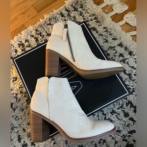 MIA | Ankle Boots| Cream| Size:6.5